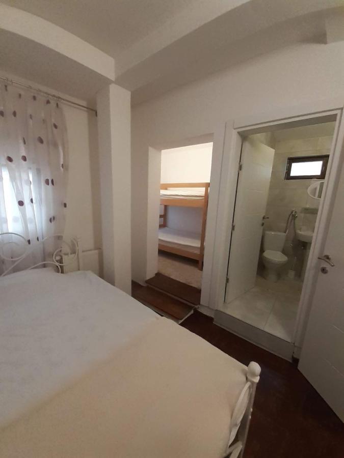 Apartmani Zaara SJJ Exterior foto