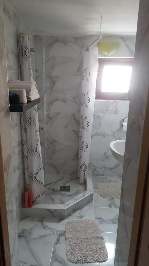 Apartmani Zaara SJJ Exterior foto